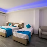 Flora Maria Hotel apartamentowy 3*