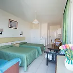 Flora Maria Hotel Aparthotel