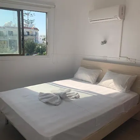 Lägenhetshotell Flora Maria Ayia Napa