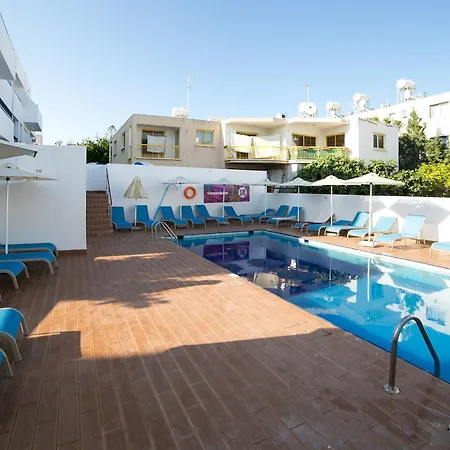 Flora Maria Lägenhetshotell Ayia Napa