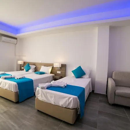 Flora Maria Hotel Aparthotel 3*