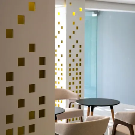 Flora Maria Hotel Aparthotel