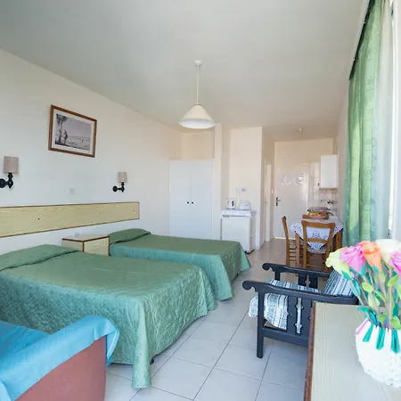 Flora Maria Hotel Aparthotel