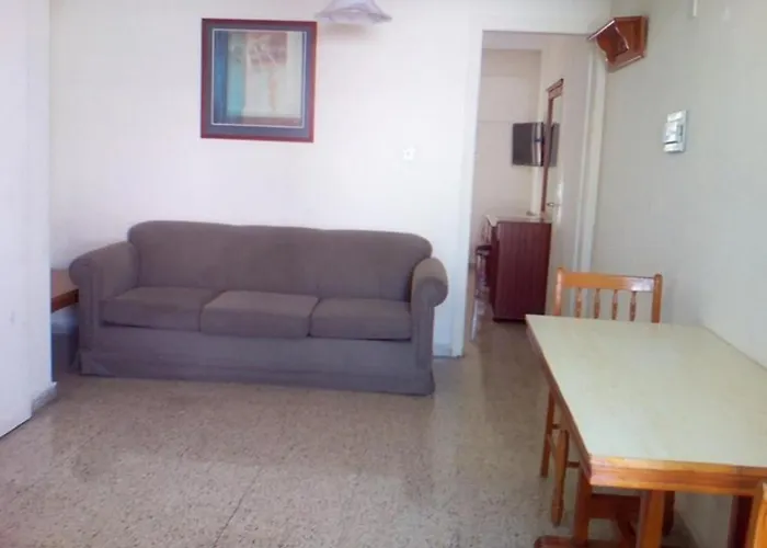 Flora Maria Hotel apartamentowy Ajia Napa