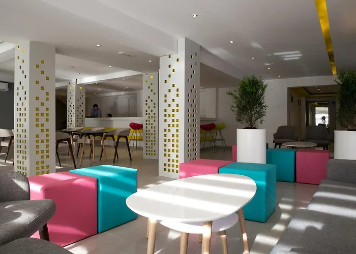 Flora Maria Ajia Napa