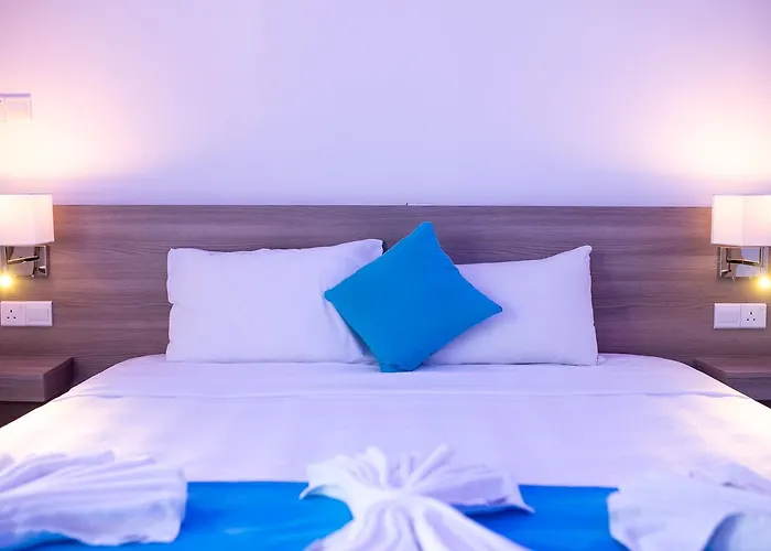 Aparthotel Flora Maria 3*