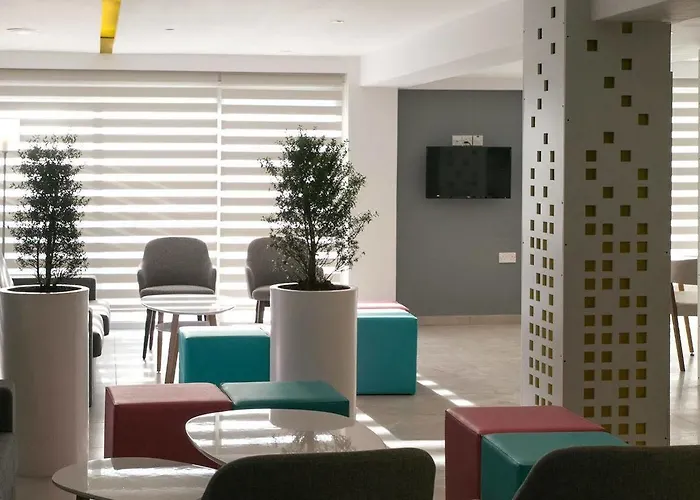 Flora Maria Aparthotel Ayia Napa