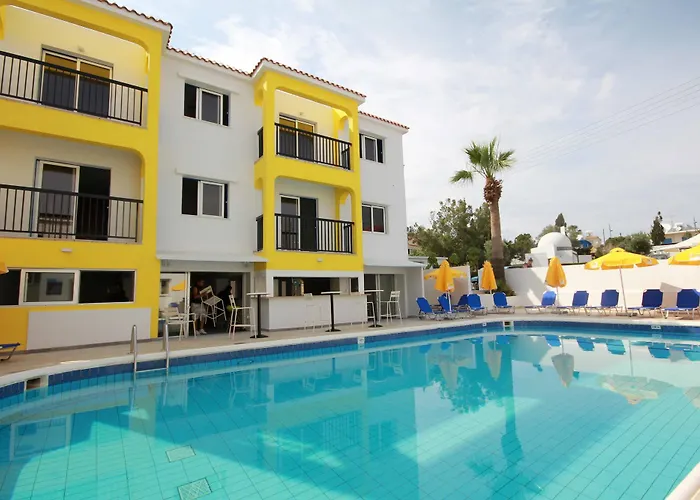 Aparthotel Flora Maria