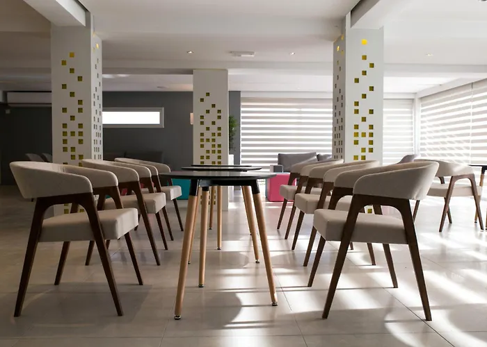 Flora Maria Aparthotel Ayia Napa