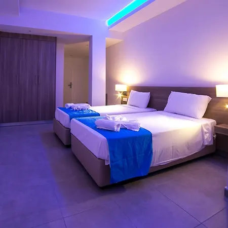 Flora Maria Hotel Aparthotel 3*