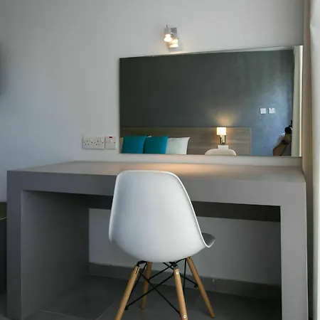 Flora Maria Hotel 3*