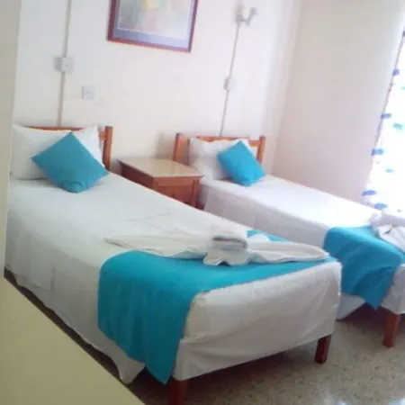 Flora Maria Hotel Aparthotel 3*