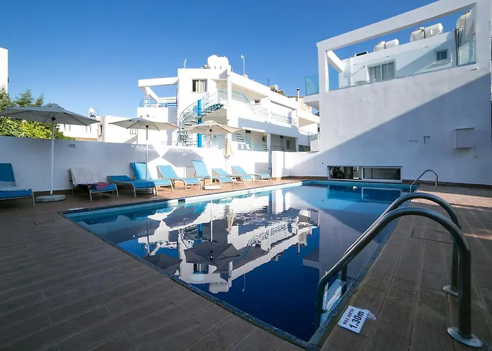 Lägenhetshotell Flora Maria Ayia Napa